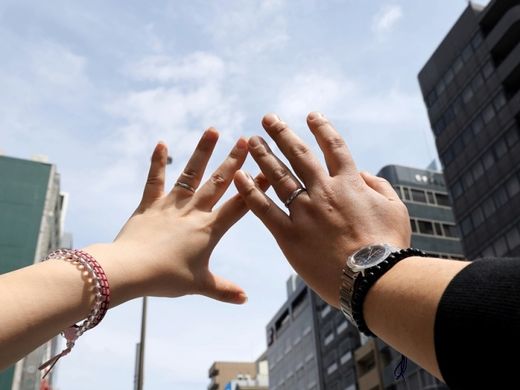 広告で出雲結を見つけて
