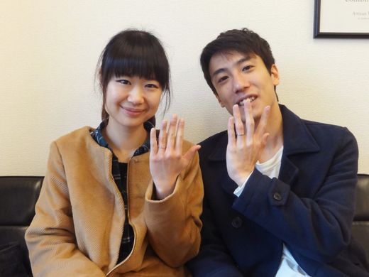 「目立ちすぎないブラウンゴールドが気に入ってます」