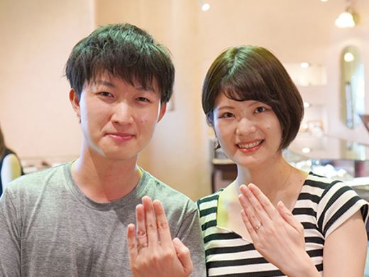 色もデザインも彫っていただいた花も可愛くて大満足です。