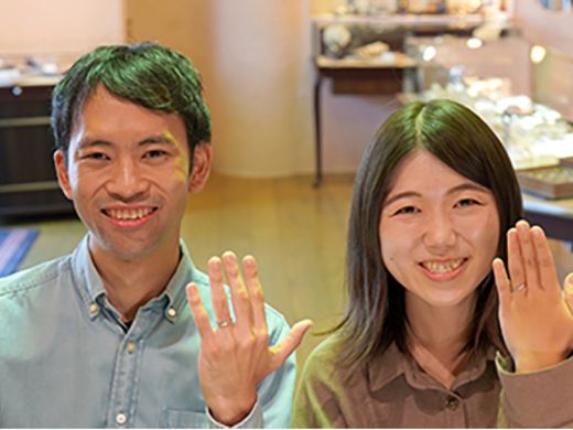 一生ものの結婚指輪を決めるにあたり分からないことばかりでしたが、親身に対応していただき、とても素敵な指輪になりました。