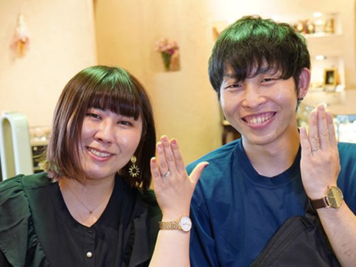 今回指輪をリフォームという形で結婚指輪と婚約指輪を依頼させて頂きました。