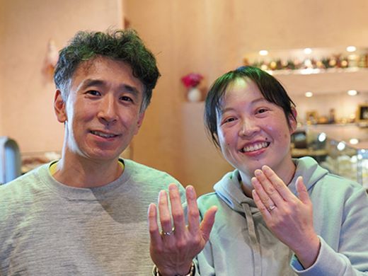 婚約指輪の時に大変親切に相談にのって頂き、その質の高さから結婚指輪も是非お願いしようと決めていました。