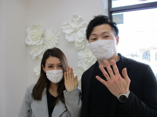 指輪の種類が豊富にあり、1つ1つ丁寧に説明してくださって、自分好みの物を選ぶことができました。ありがとうございました。