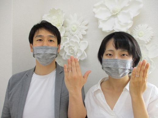 鍛造製法の結婚指輪を求めて、来店しました。他の店舗も数店回りましたが、最終的に、お店、接客の雰囲気でこちらに戻ってきて、納得の上で決めることができました。