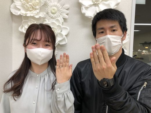 色んな指輪がありとても迷いましたが、時間がかかっても嫌な顔せず対応してくれました！ありがとうございました。とても素敵な指輪を選ぶことが出来ました！