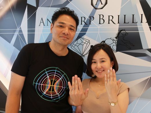 対照的なお二人、とてもお似合いのリングでした