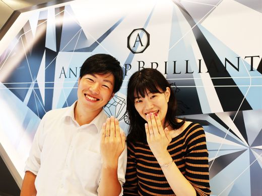 たくさん見た中で1番着け心地が良く、ダイヤモンドへのこだわりと思いの強さに感動したので！