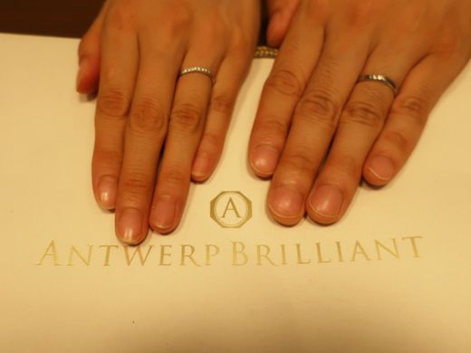 ダイヤモンドへのこだわりがあり、二人とも気に入りました！