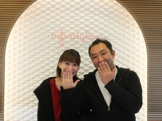 不安を解消してくれるスタッフと出会い、私たちに似合う結婚指輪を見つけられました♪