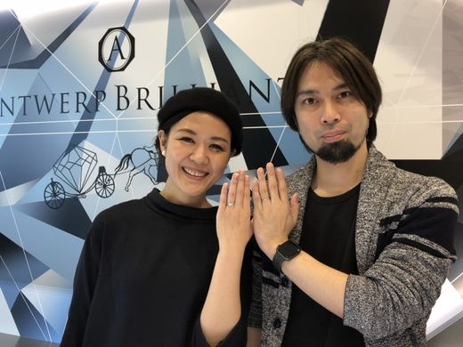 指がとても綺麗に見えるデザインで気に入っています　