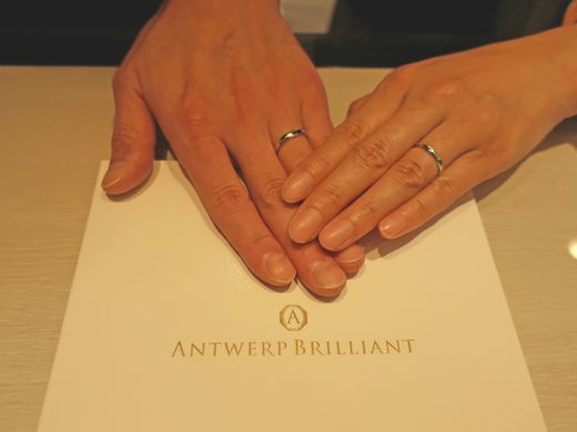 世界でひとつだけのオリジナルマリッジリングにしました。