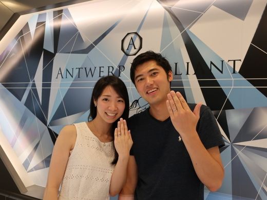 １店舗目で理想の指輪に出会えました！リングの取りそろえている数が多いですし、嗜好も違うリングが多々あるのが魅力的なお店でした。