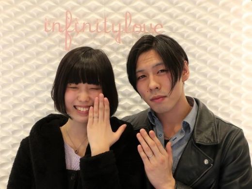 色々お店を回ってきて、突然BRIDGEに出会いました！