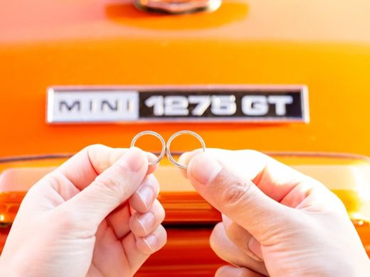 MINIクーパーなふたり