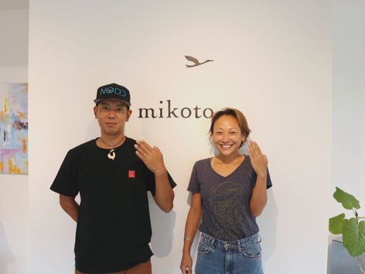 手仕事のあたたかみを大切に選んだ結婚指輪