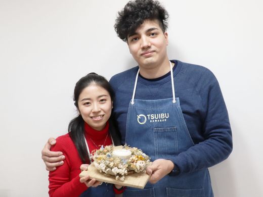 オリーブ模様を彫り入れた、プラチナの手作り結婚指輪