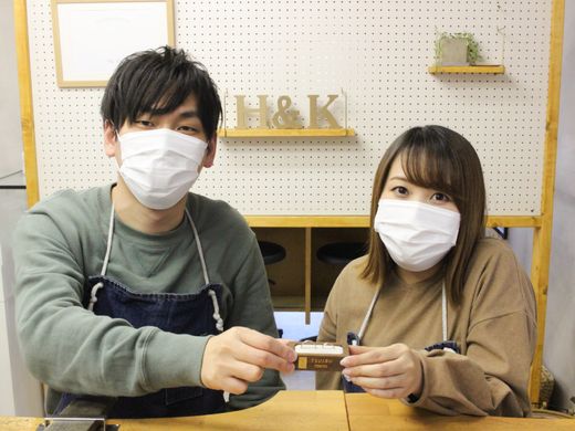 お互いの誕生石を指輪に。想いを込める手作り結婚指輪