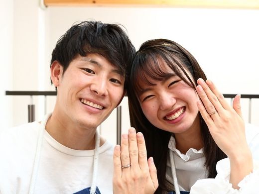 お花のモチーフを取り入れたこだわりのご結婚指輪