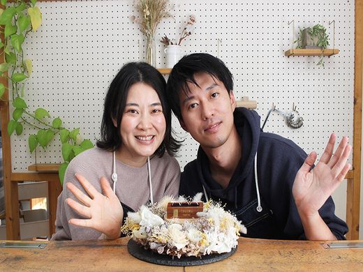 シンプルに溶け込む二人だけの特別感。甲丸型の手作り結婚・婚約指輪