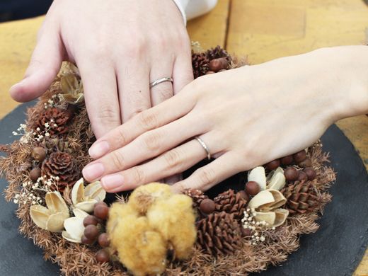 こだわりのフォントで刻印を入れた手作り結婚指輪