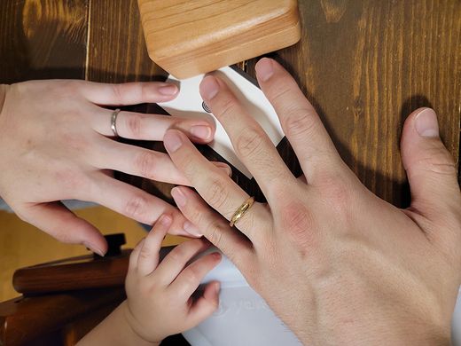 zoomで丁寧に説明して頂いたことと、送って頂たサンプルが理想していたデザインでした。