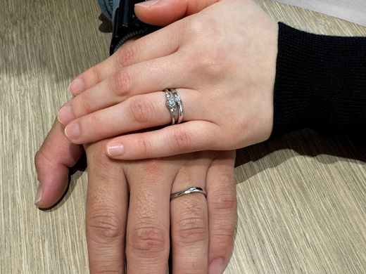 一目惚れ / 品 -shina- ・ 龍 -ryu-