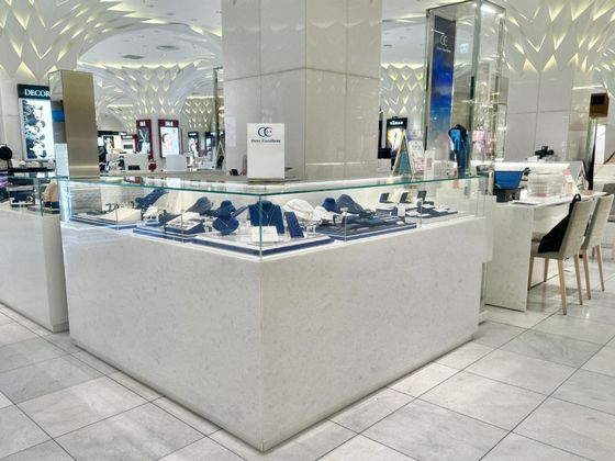 Over Excellent(オーバーエクセレント)日本橋三越本店