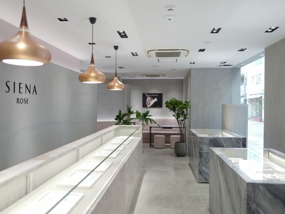 SIENAROSE(シエナロゼ) 広島本通店