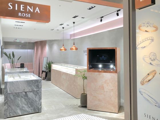 SIENAROSE(シエナロゼ) 表参道ヒルズ本店