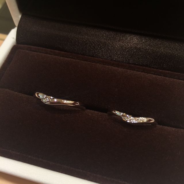 【アイプリモ(I-PRIMO)の口コミ】 はめた時のフィット感が良く、指に馴染むところが良かった。
指輪の太さ、…