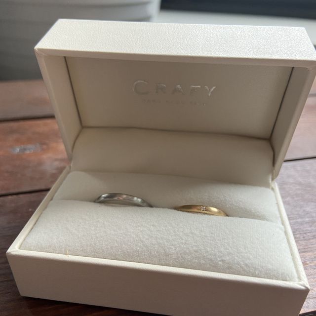 【CRAFY(クラフィ)の口コミ】 とにかく飽きないようにシンプルなもので、細めで、とのアバウトな考えで…