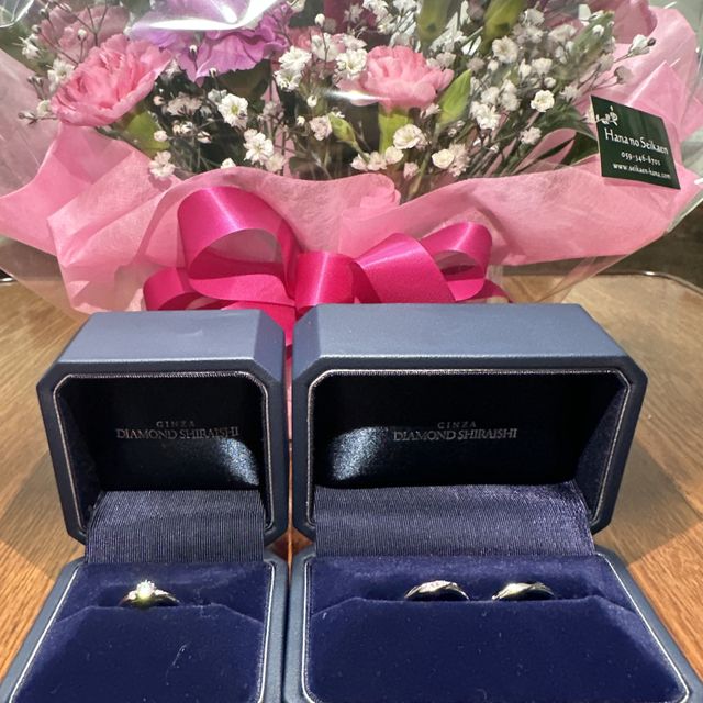 【銀座ダイヤモンドシライシの口コミ】 指輪のデザインは、ウェーブしていて指にフィットすることや柔らかい感じ…