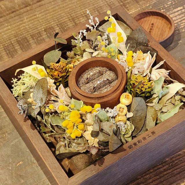 【鎌倉彫金工房の口コミ】 自分たちで手作りできるところと、結婚指輪を作る文化を広げたいという想…