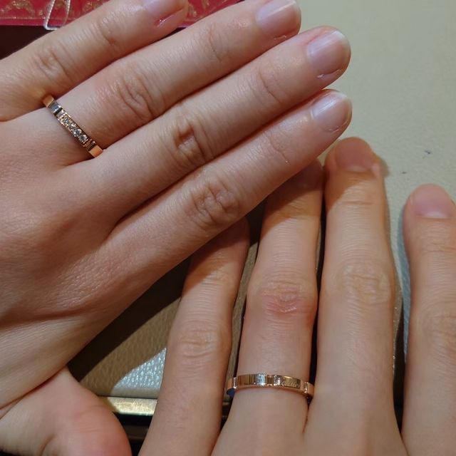 【カルティエ(Cartier)の口コミ】 カルティエの中で、自分が1番気になっていた商品を試着してしました。
や…