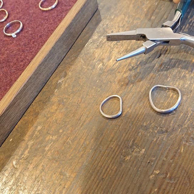 【鎌倉彫金工房の口コミ】 想い出作りも兼ねて手作りにしました
指輪入らないと考えていた夫も
完成…