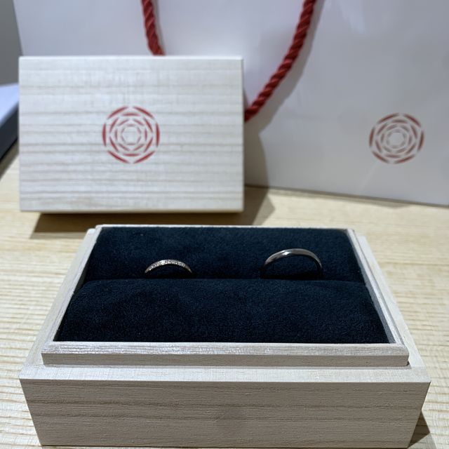 【出雲結(いずもゆい)の口コミ】 SNSで出雲結を見つけました。8種類の指輪にそれぞれ意味があり、僕たちは…