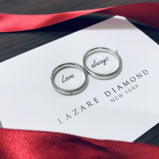 【ラザール ダイヤモンド(LAZARE DIAMOND)の口コミ】 このブランドの婚約指輪を貰ったのがきっかけです。結婚指輪も後日見に行…