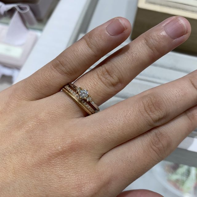 【YUKA HOJO(ユカホウジョウ)の口コミ】 インスタで掲載されて気になっていて、試着させてもらいました。とにかく…