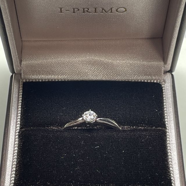【アイプリモ(I-PRIMO)の口コミ】 結婚指輪のペルセウスに一目惚れをして、それと一緒に付けられるように婚…