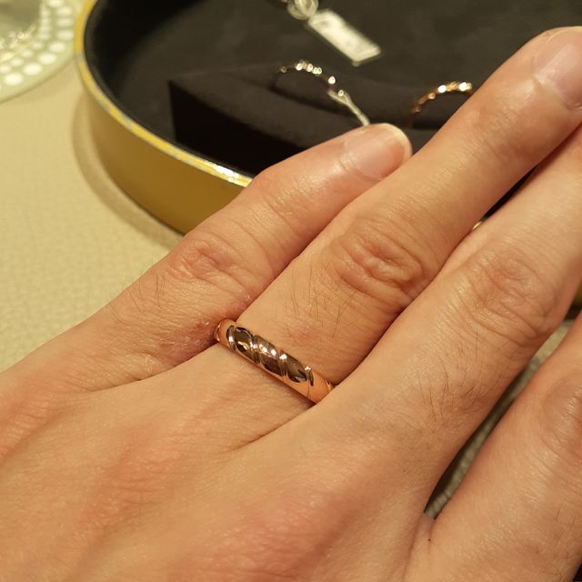 【ショーメ(CHAUMET)の口コミ】 指輪のデザイン→人と被らなさそうな個性的なデザインであり、デザイ…
