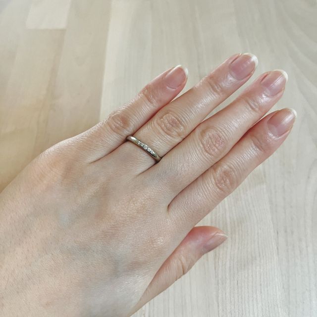 【ラザール ダイヤモンド(LAZARE DIAMOND)の口コミ】 ・デザイン
なりよりデザインがシンプルでデザインが気に入りました！仕事…