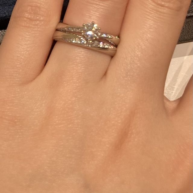 【4℃ BRIDAL(ヨンドシーブライダル)の口コミ】 50周年アニバーサリーモデルという事で、他のデザインの良さや意見を取り…