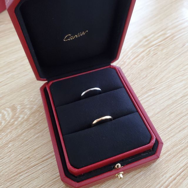 【カルティエ(Cartier)の口コミ】 憧れのブランドであったことが一番の決め手です。またカラーはゴールド、…