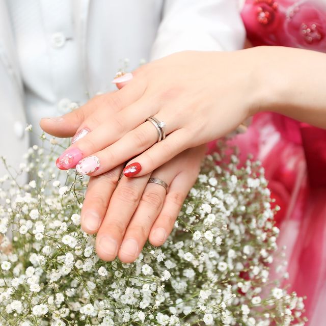 【カルティエ(Cartier)の口コミ】 高校生の頃から「結婚指輪はCartier」だと決めていました。赤い箱に憧れが…