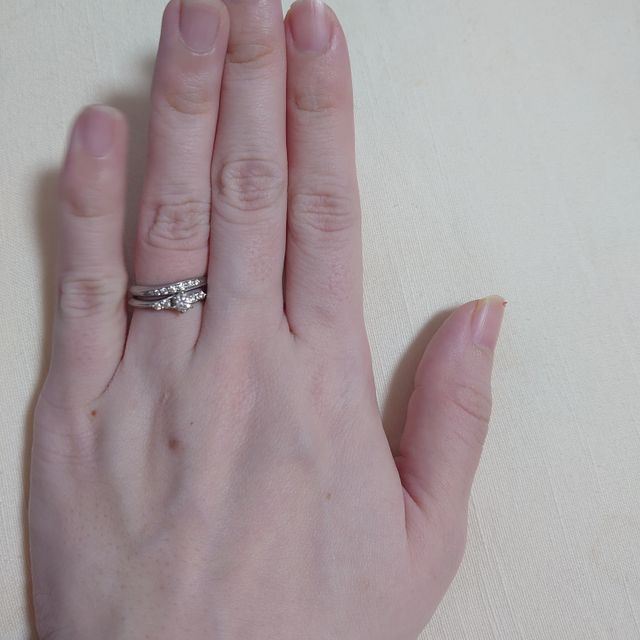 【銀座ダイヤモンドシライシの口コミ】 価格的にお手頃だったことと、彼が選んだエンゲージリングがこちらのもの…