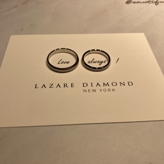【ラザール ダイヤモンド(LAZARE DIAMOND)の口コミ】 私は、指輪の質とかよりもとにかくデザインをみてラザールダイヤモンドさ…