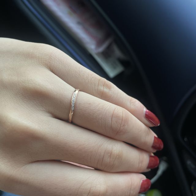 【BAUM(バーム)の口コミ】 指輪のデザインです。初めは違う指輪のデザインを見たくて来店しましたが…