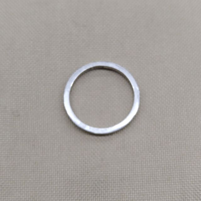 【ringram(リングラム)の口コミ】 シンプルさ。2人もカジュアルでスポーティな格好を好むため、華美でないか…