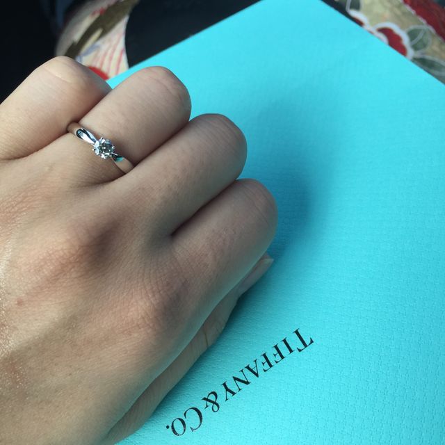 【ティファニー(Tiffany & Co.)の口コミ】 婚約指輪はサプライズではなく、好きなのを選んで欲しいということで一緒…