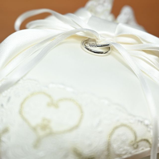 【ティファニー(Tiffany & Co.)の口コミ】 指が丸く短めなので、華奢なつくりであること、直線的であること、また少…